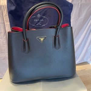 BRAND NEW Prada black/red purse
